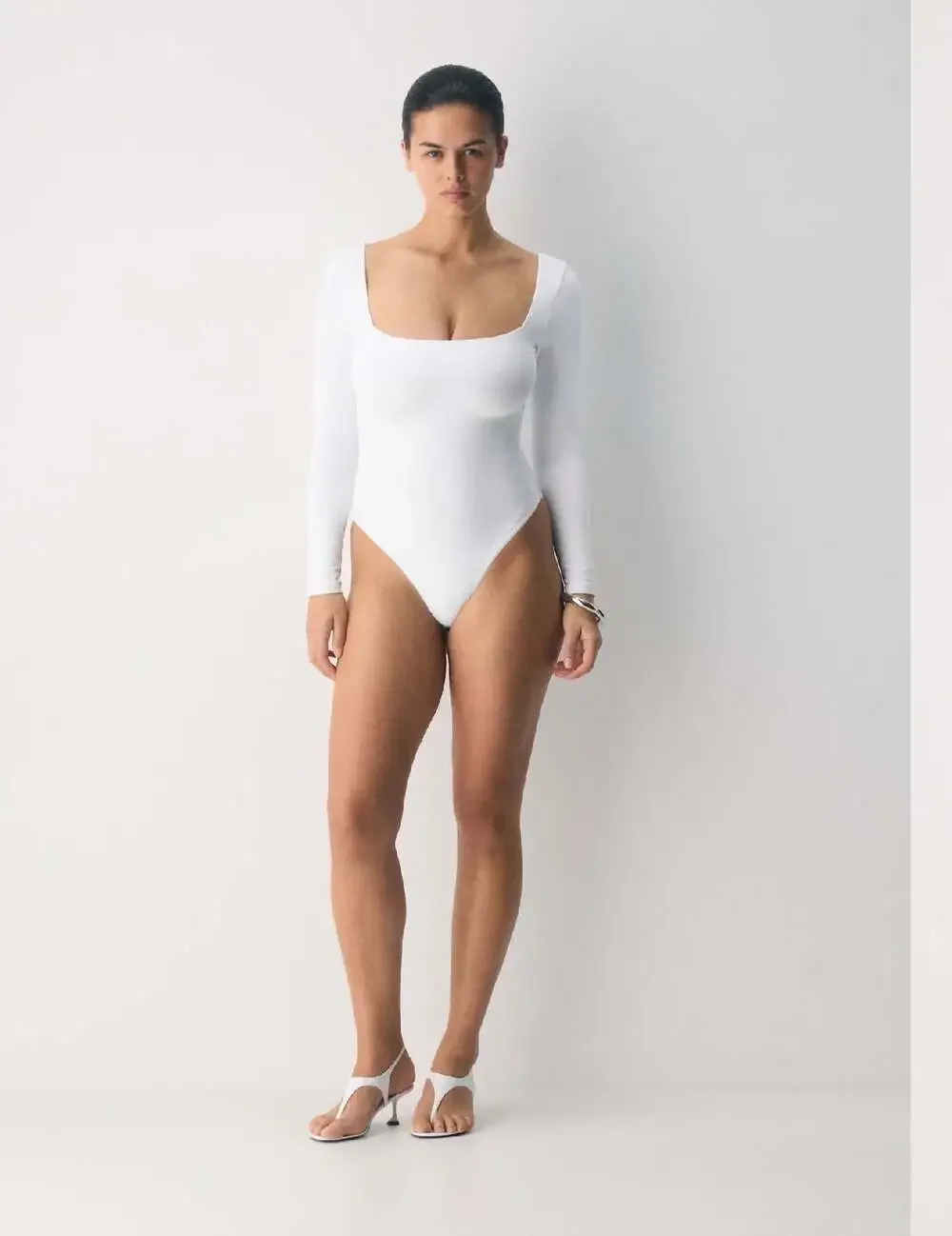 Babaton Contour Squareneck Long Sleeve Bodysuit - Picture 2 of 8